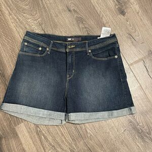 Levi’s shorts size 14